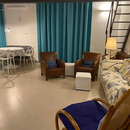 Open Space City Center Con Terrazzo E Due Bagni Apartment