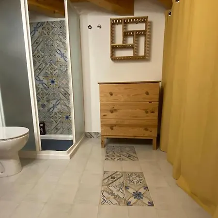 Open Space City Center Con Terrazzo E Due Bagni Daire *